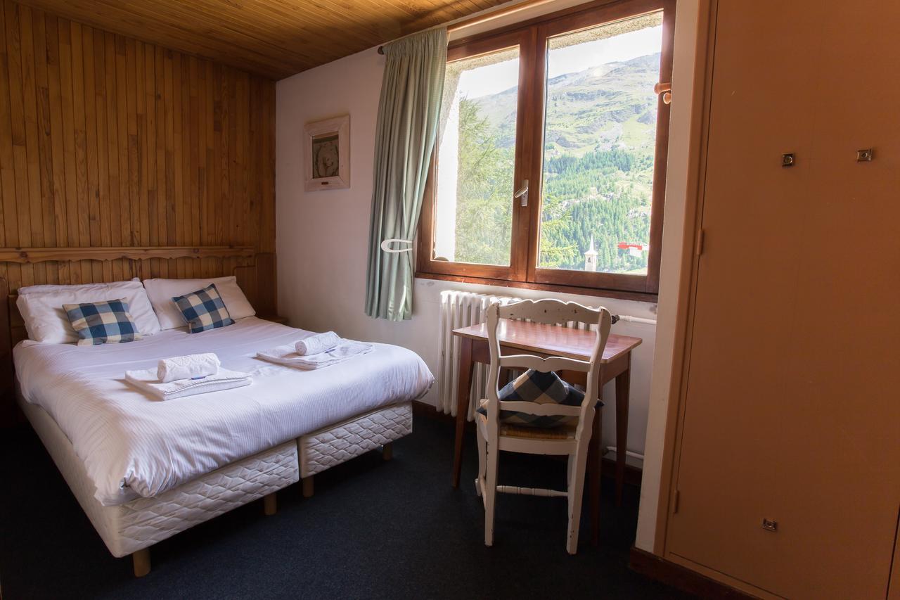 Chalet Les Melezes Panzió Tignes Kültér fotó