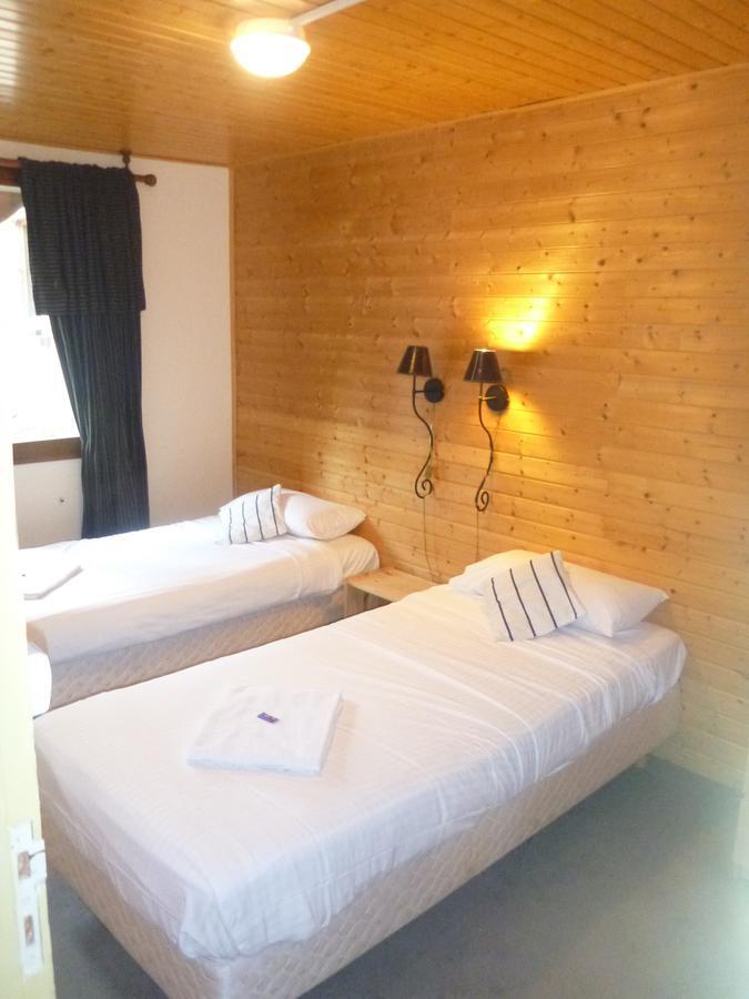 Chalet Les Melezes Panzió Tignes Kültér fotó