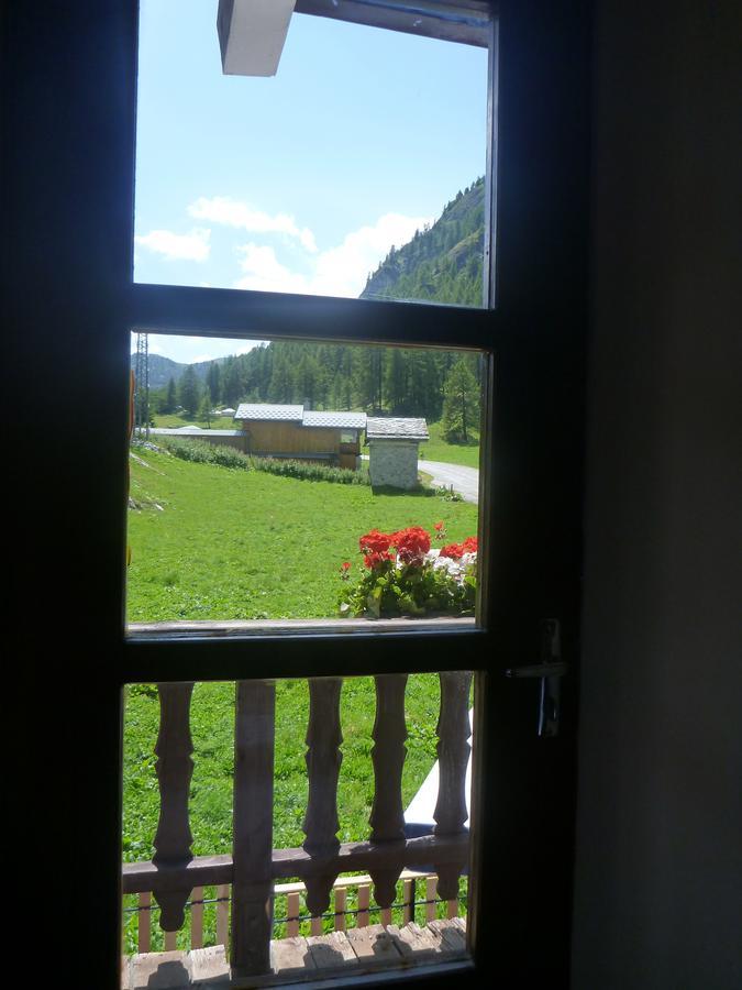 Chalet Les Melezes Panzió Tignes Kültér fotó