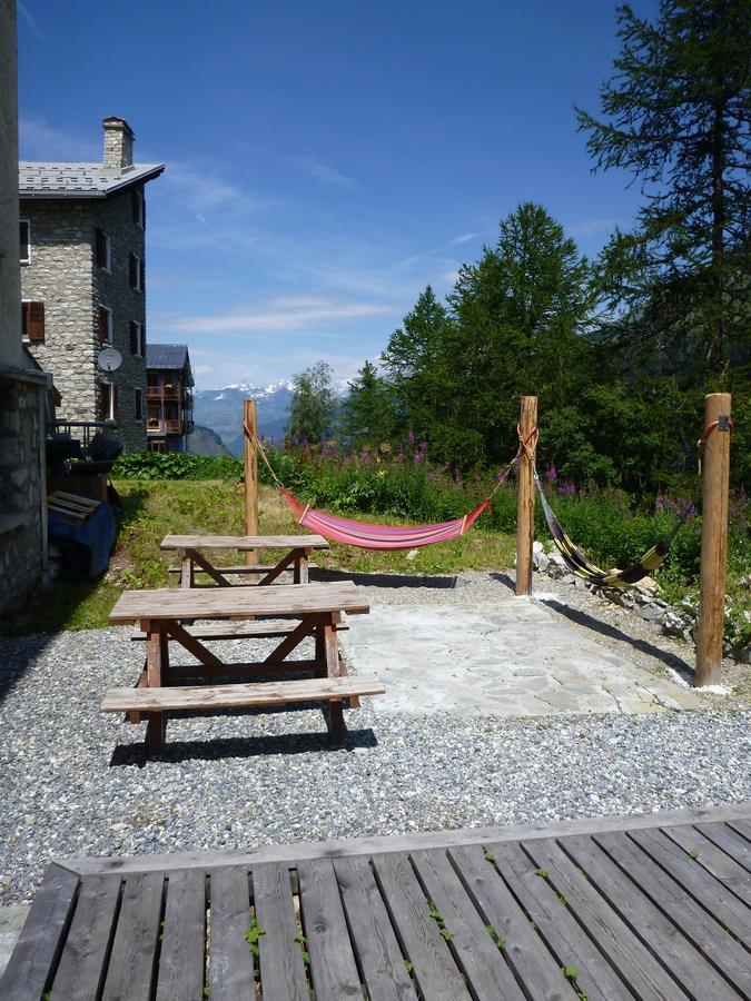 Chalet Les Melezes Panzió Tignes Kültér fotó