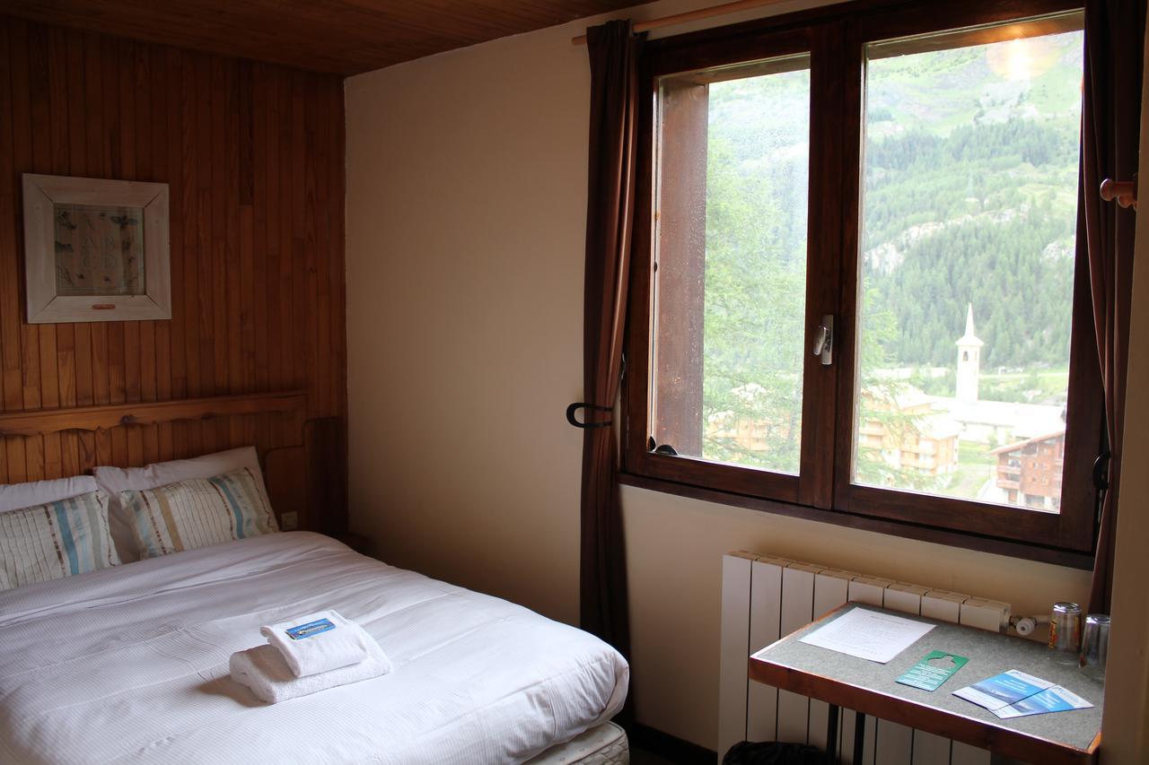 Chalet Les Melezes Panzió Tignes Kültér fotó